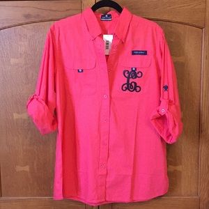 Simply Southern ladies medium coral fishing shirt